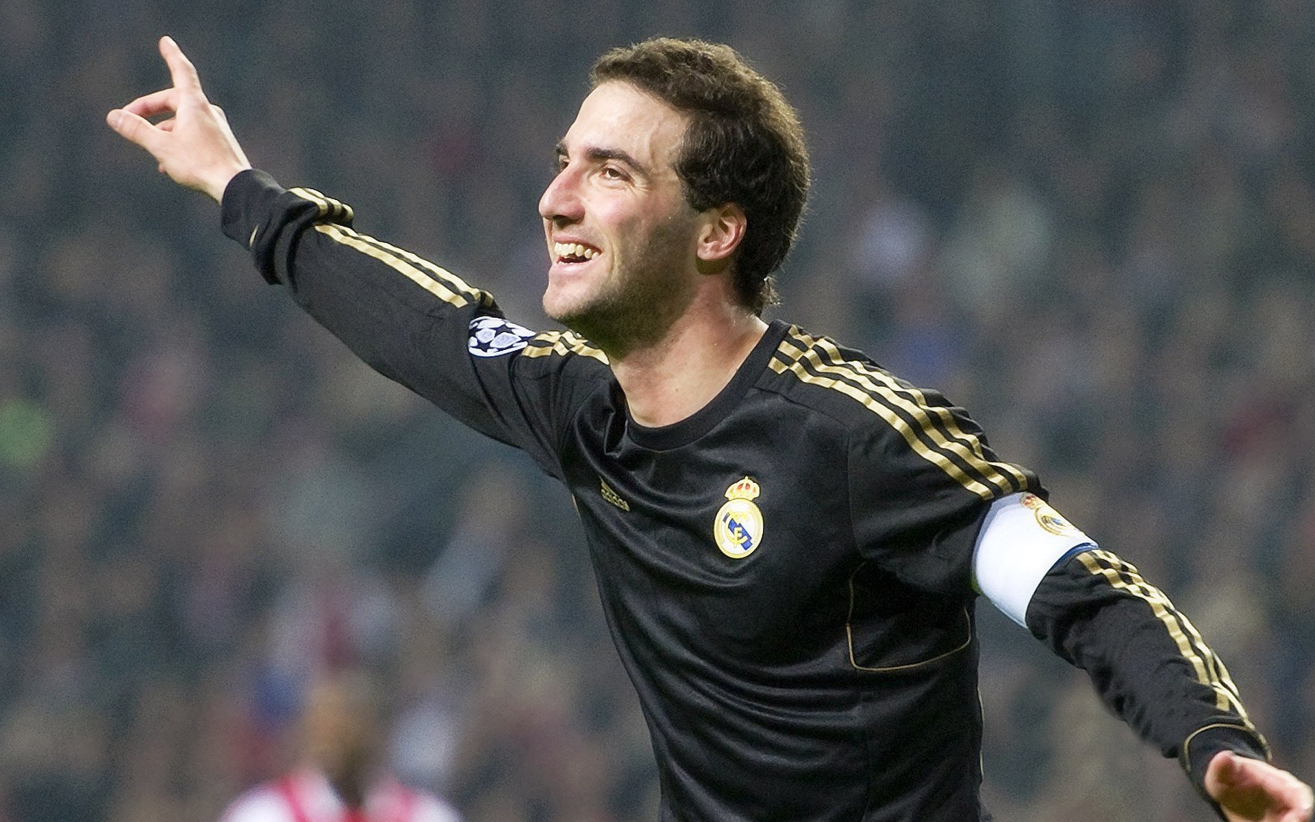 阿根廷足协取消与阿布扎比的超级杯合同，寻找新主办地，阿根廷超联杯